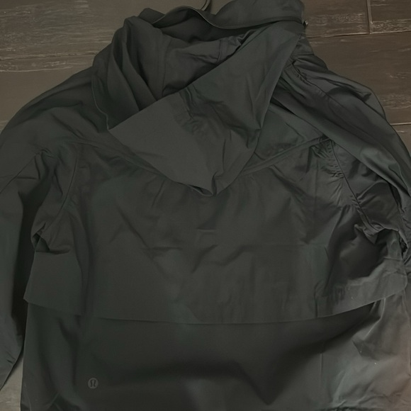 Lululemon Windbreaker Jacket - Picture 3 of 6